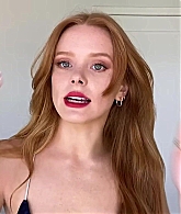 Abigail_EffortlessRedLipGuideRedHairedBeauty_Vogue21_2084.jpg