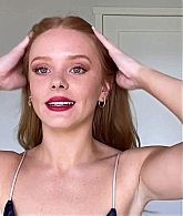 Abigail_EffortlessRedLipGuideRedHairedBeauty_Vogue21_2089.jpg