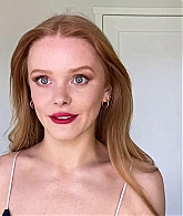 Abigail_EffortlessRedLipGuideRedHairedBeauty_Vogue21_2104.jpg