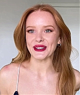 Abigail_EffortlessRedLipGuideRedHairedBeauty_Vogue21_2128.jpg