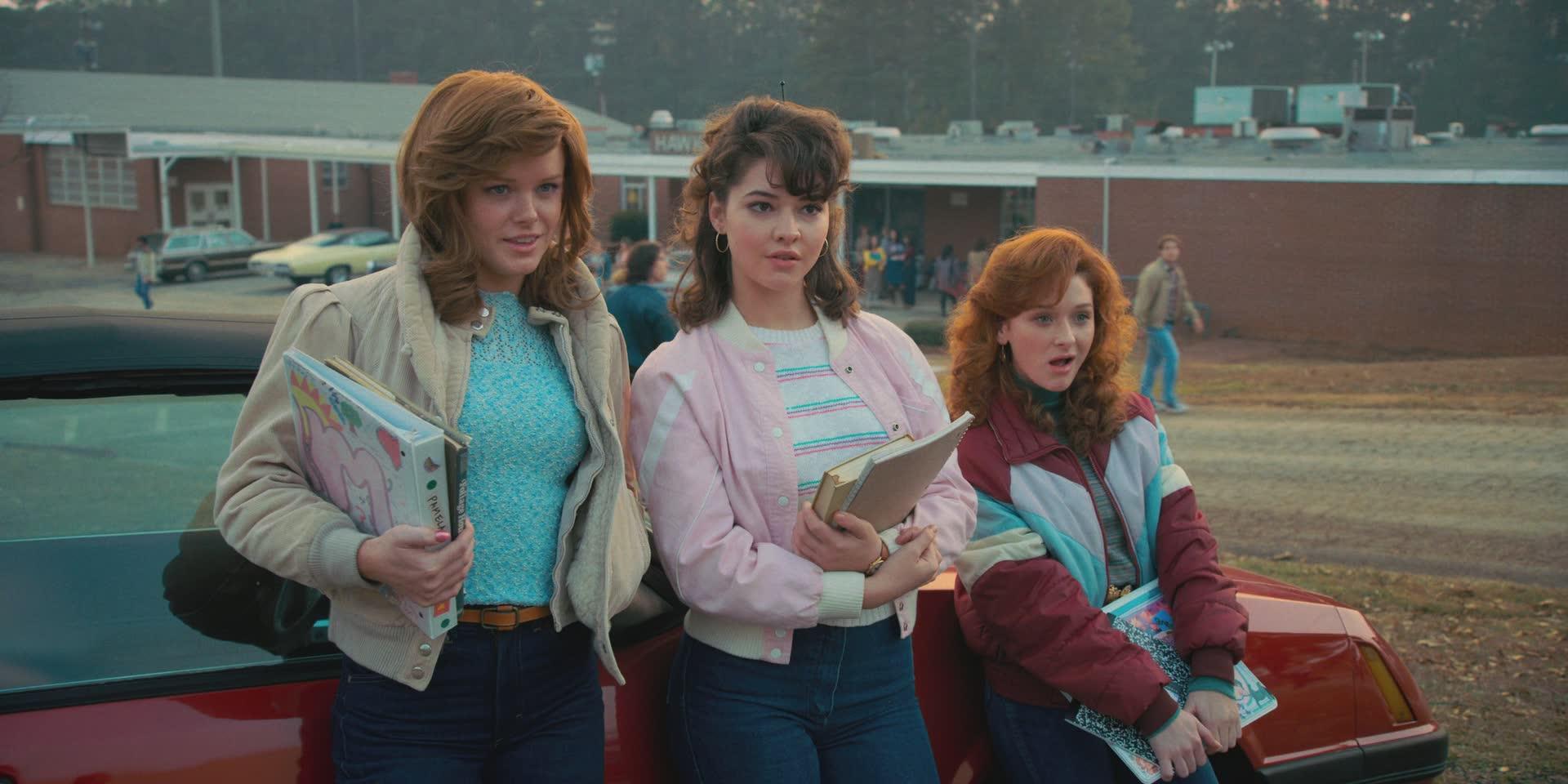 Stranger_Things_S2E01_KISSTHEMGOODBYE_2889329.jpg