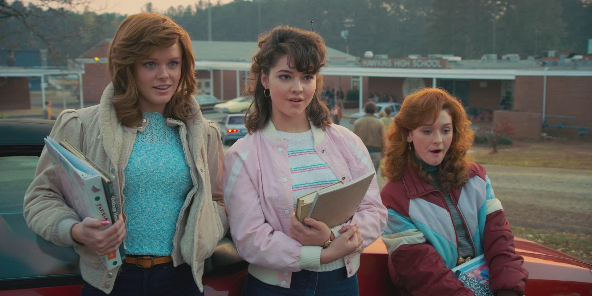 Stranger_Things_S2E01_KISSTHEMGOODBYE_2889629.jpg