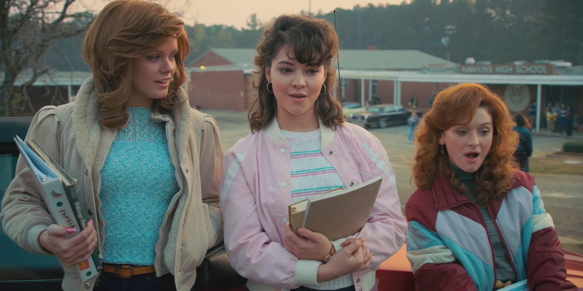 Stranger_Things_S2E01_KISSTHEMGOODBYE_2889829.jpg