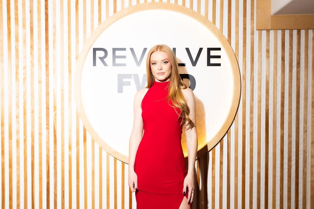 REVOLVEFWRD_firstPopUpShop_Event2023_28529.jpg