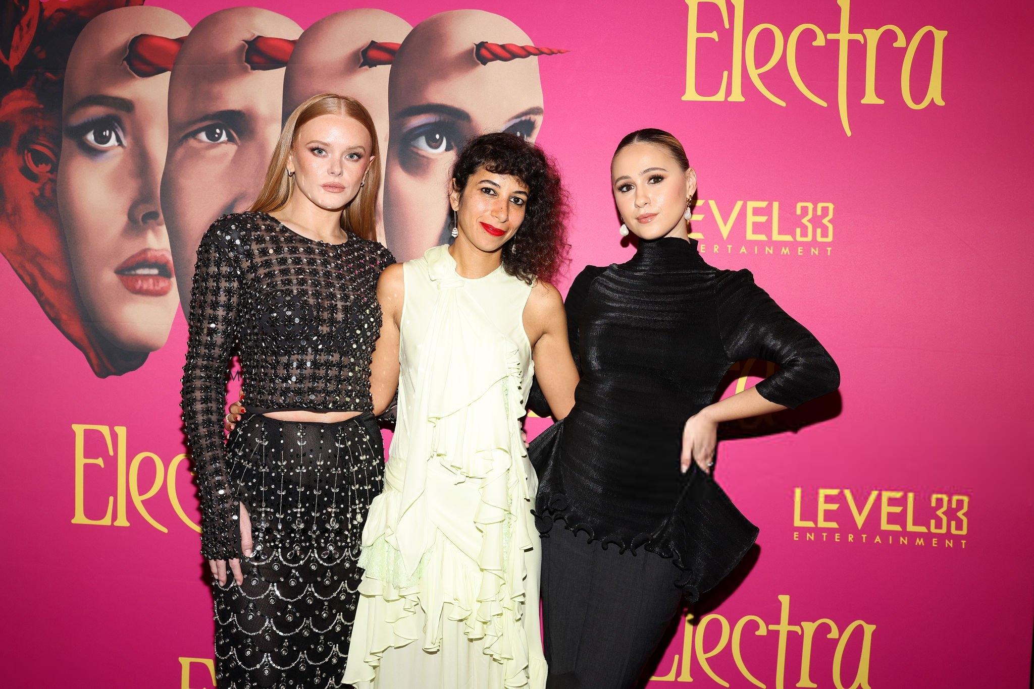 abigailcowennetwork_electra_premiere_may25_281229.jpg