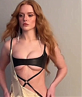 photoshoot_bts_acn_04.jpg