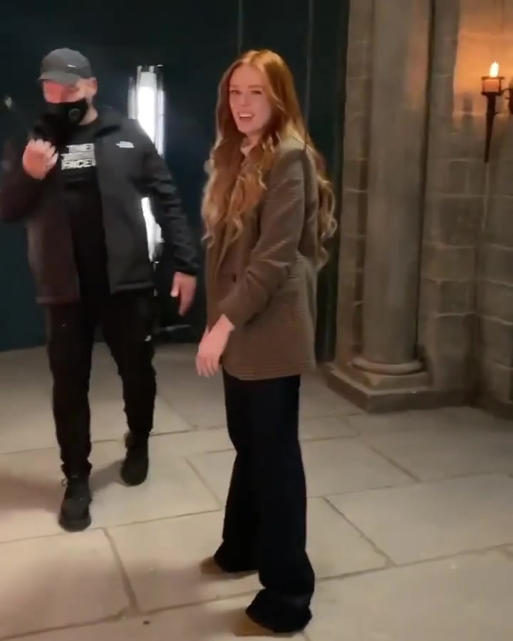 FateS2_BTS_IG_28229_30.jpg