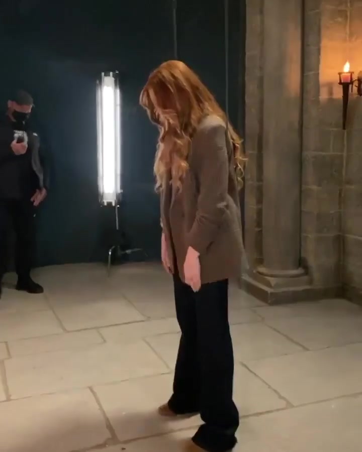 FateS2_BTS_IG_28229_49.jpg