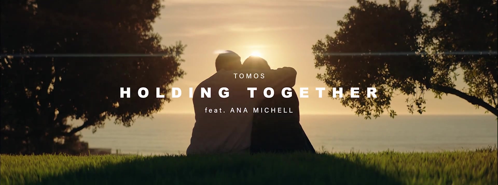 TOMOS_HoldingTogether_MV_ACN_008.jpg