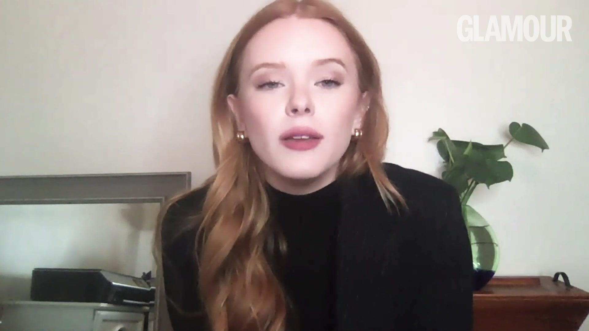 FateS1_BeingBulliedRedHair21_GLAMOUR_ACN_1022.jpg