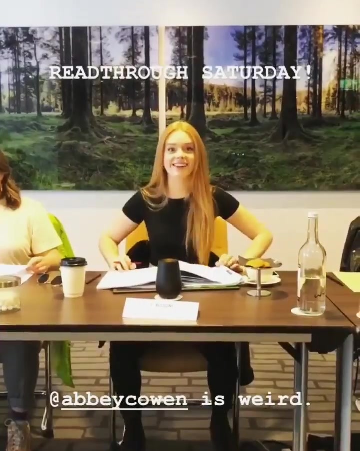 FateS1_TableReading_InstaBTS_000027.jpg