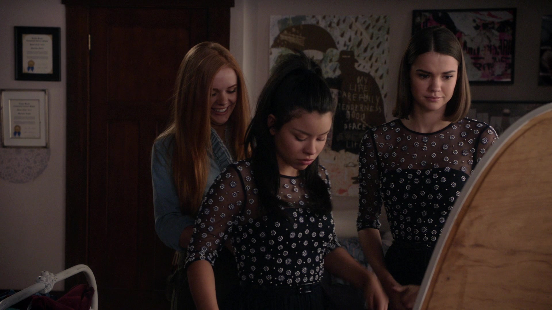 The_Fosters_2013_S05E20_1080p_ACN_001894.jpg