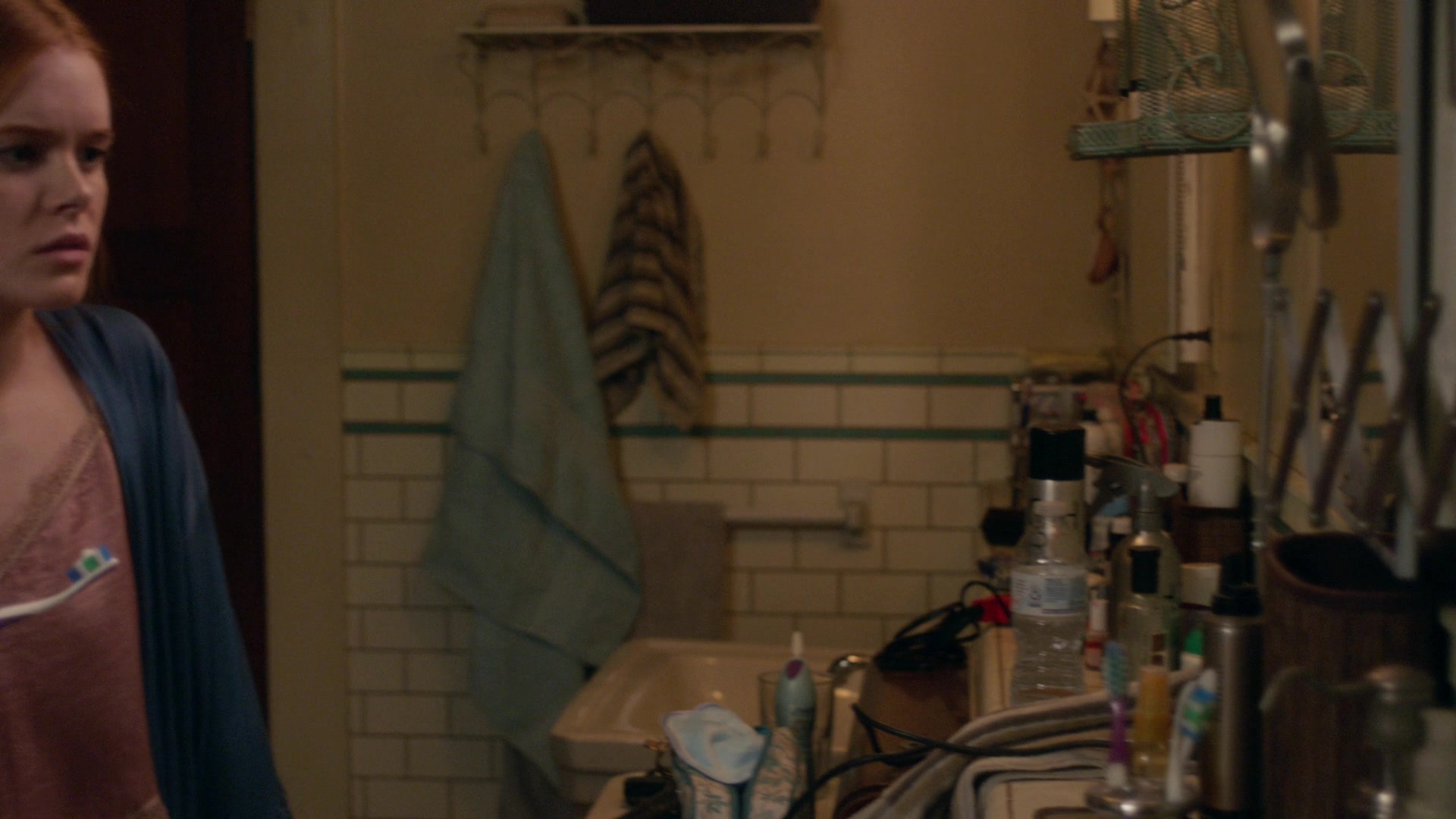The_Fosters_2013_S05E20_1080p_ACN_005462.jpg