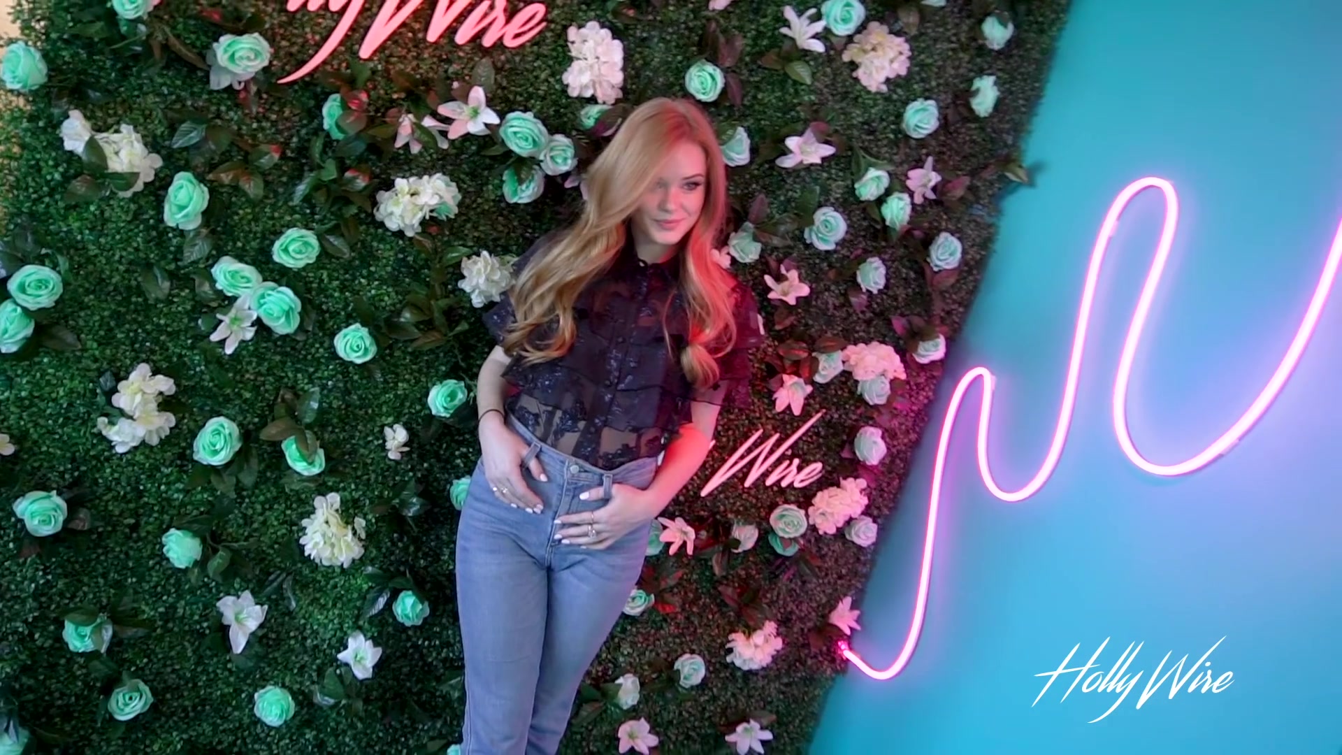 hollywire19_acn_000155.jpg