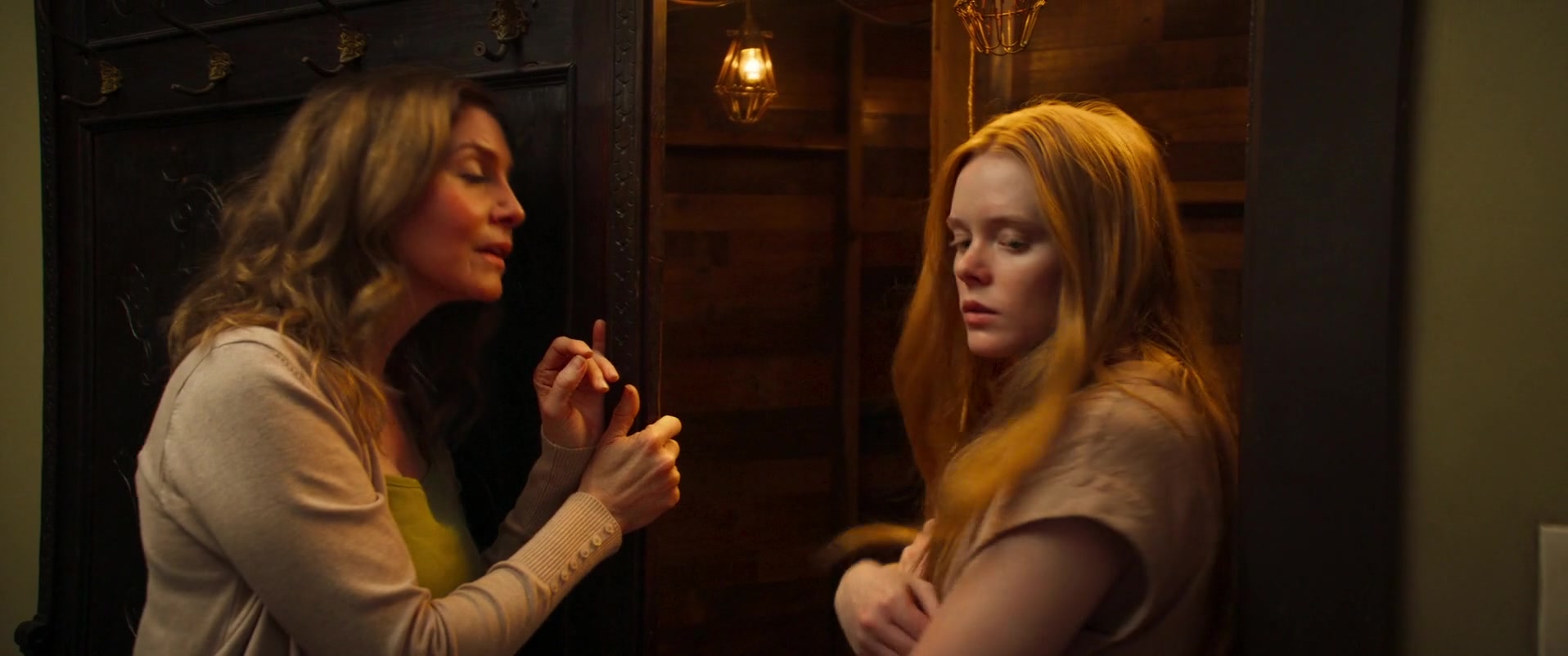 Witch_Hunt_2021_1080p_ACN_004271.jpg