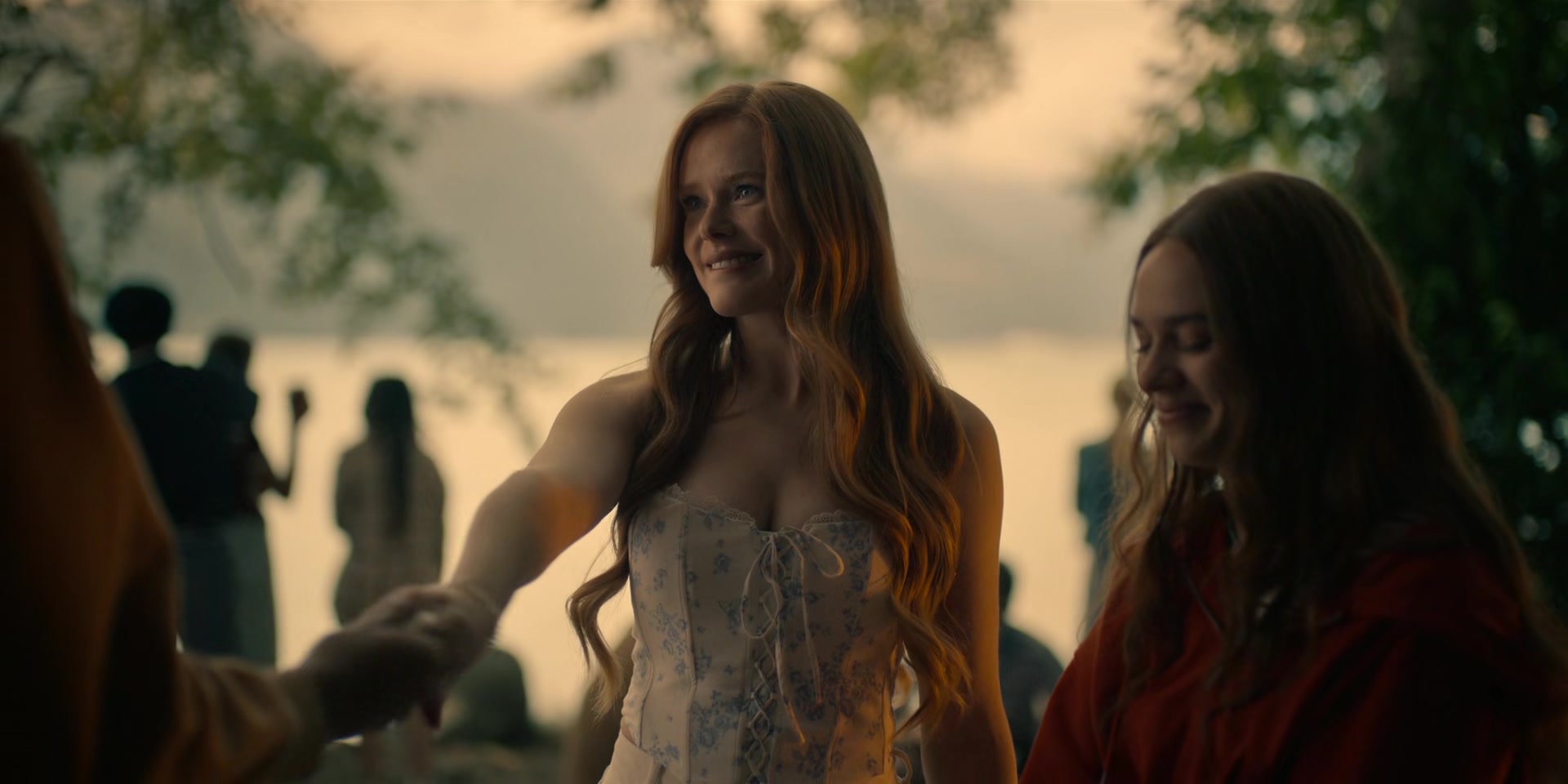 Every_Year_After_S01E03_Playing_with_Fire_1080p_004831.jpg