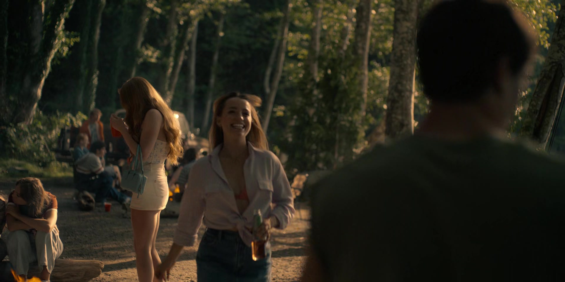 Every_Year_After_S01E03_Playing_with_Fire_1080p_005040.jpg