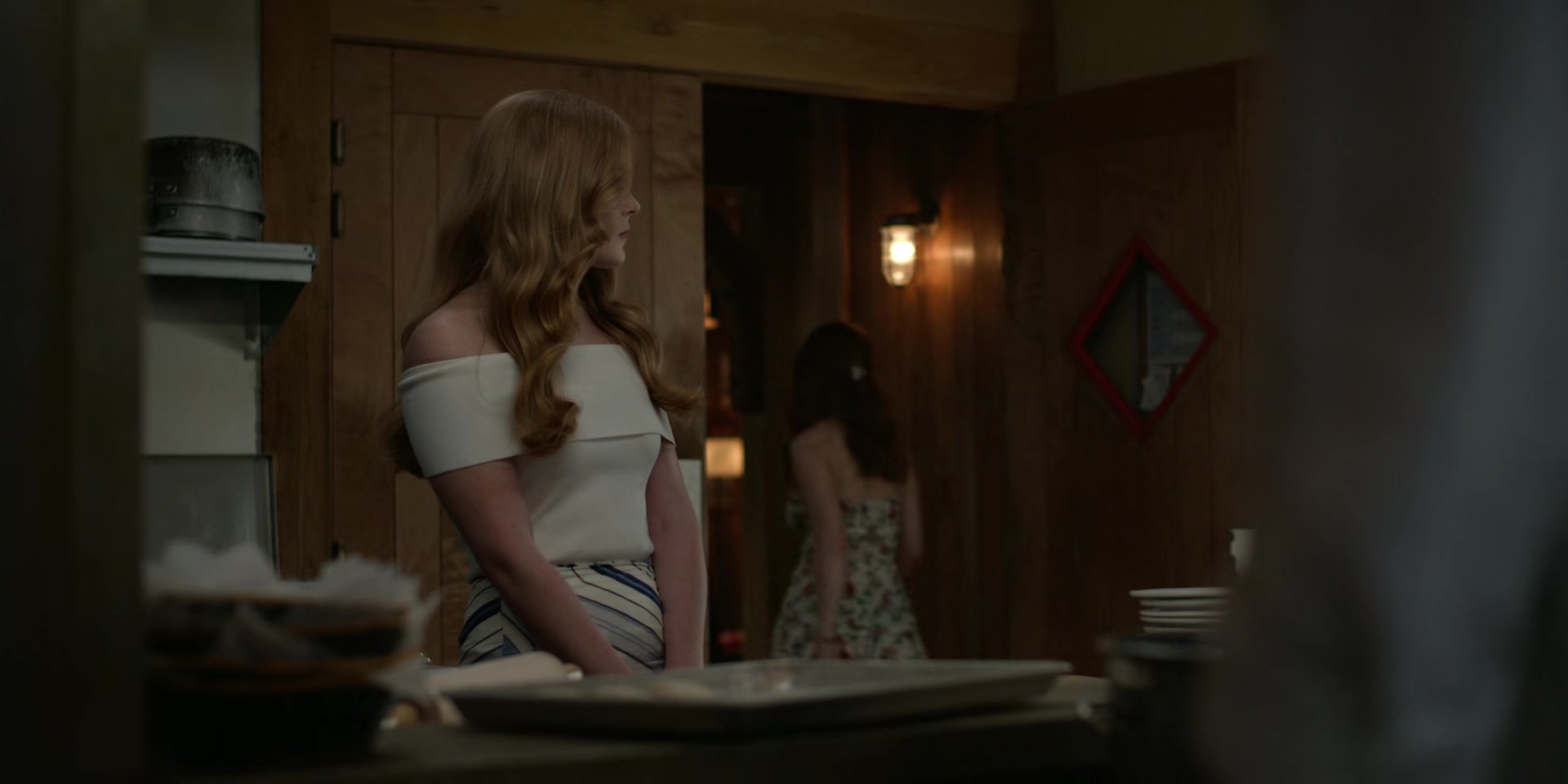 Every_Year_After_S01E03_Playing_with_Fire_1080p_006217.jpg