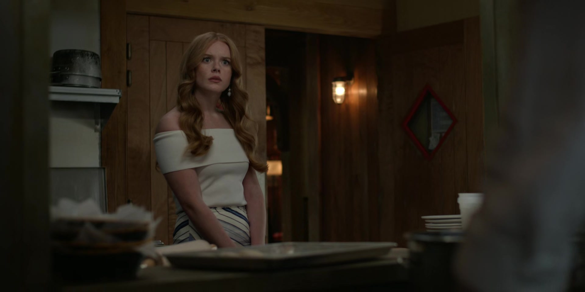 Every_Year_After_S01E03_Playing_with_Fire_1080p_006224.jpg