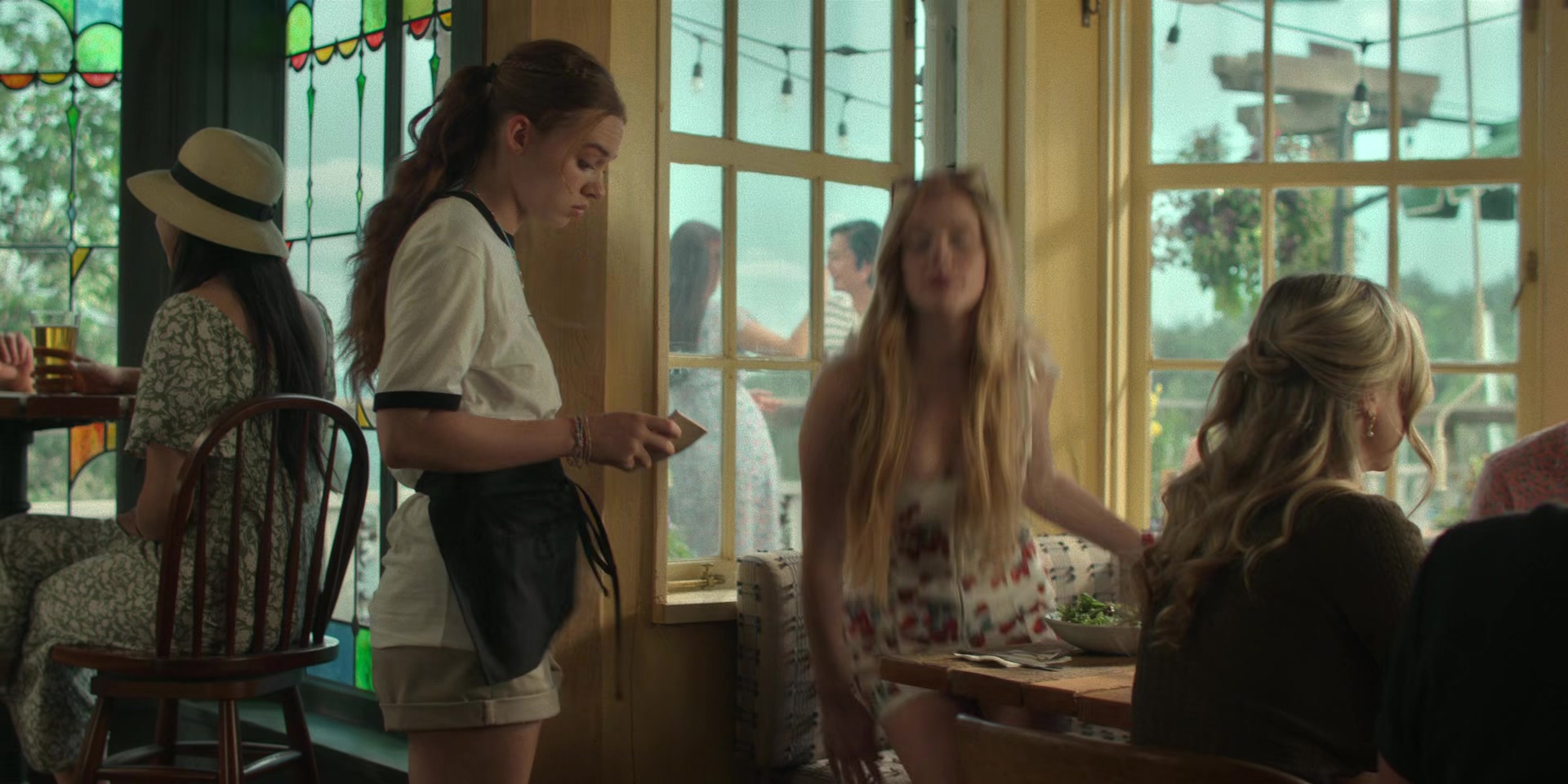 Every_Year_After_S01E05_I_Choose_You_1080p_004291.jpg