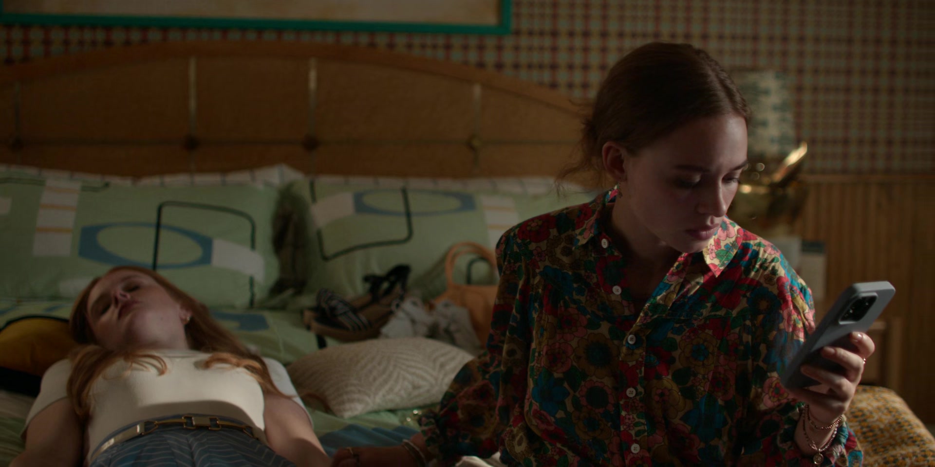 Every_Year_After_S01E06_Plan_B_1080p_004028.jpg