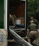 Every_Year_After_S01E06_Plan_B_1080p_001051.jpg