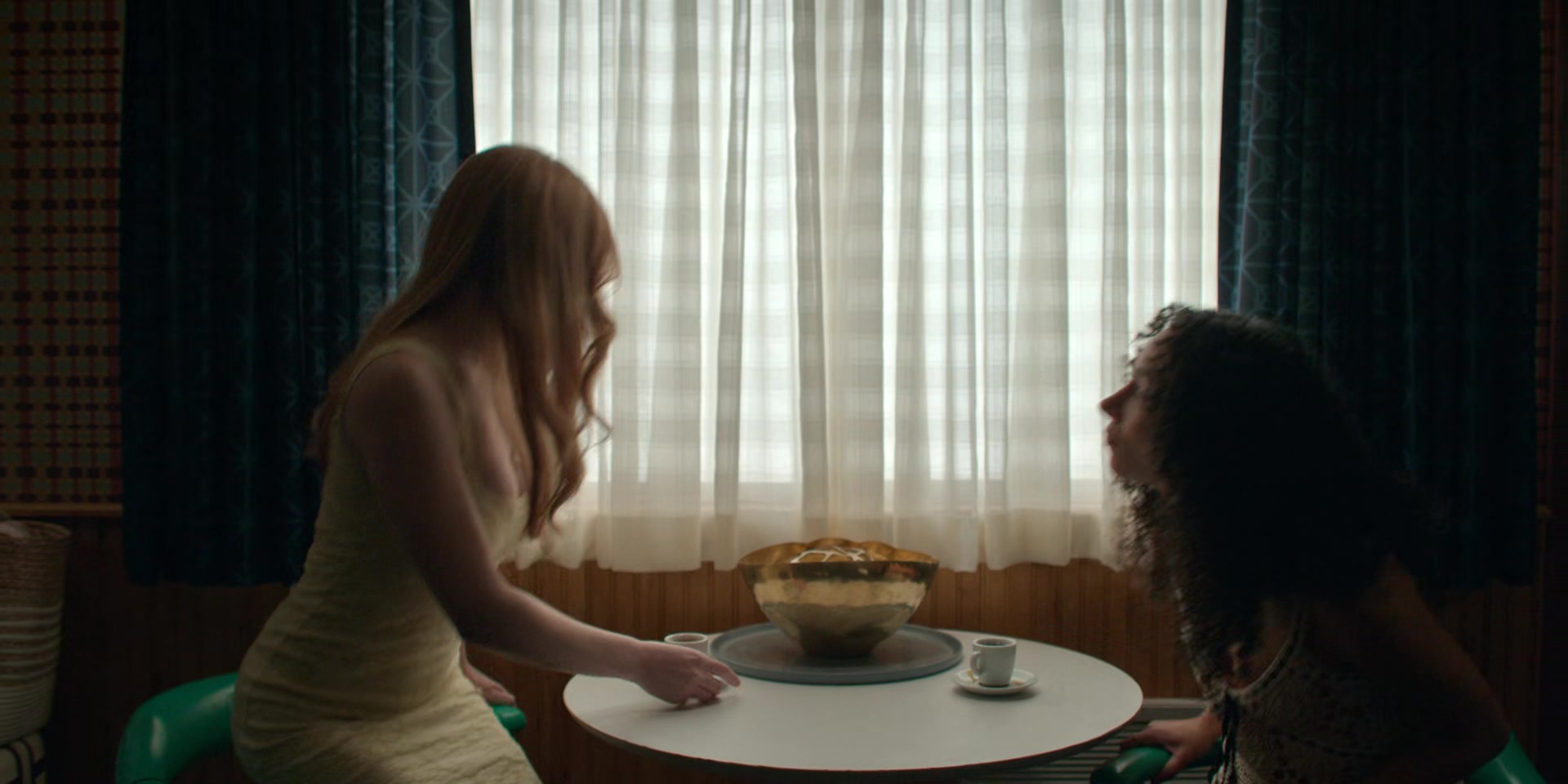 Every_Year_After_S01E07_The_Boathouse_1080p_001591.jpg