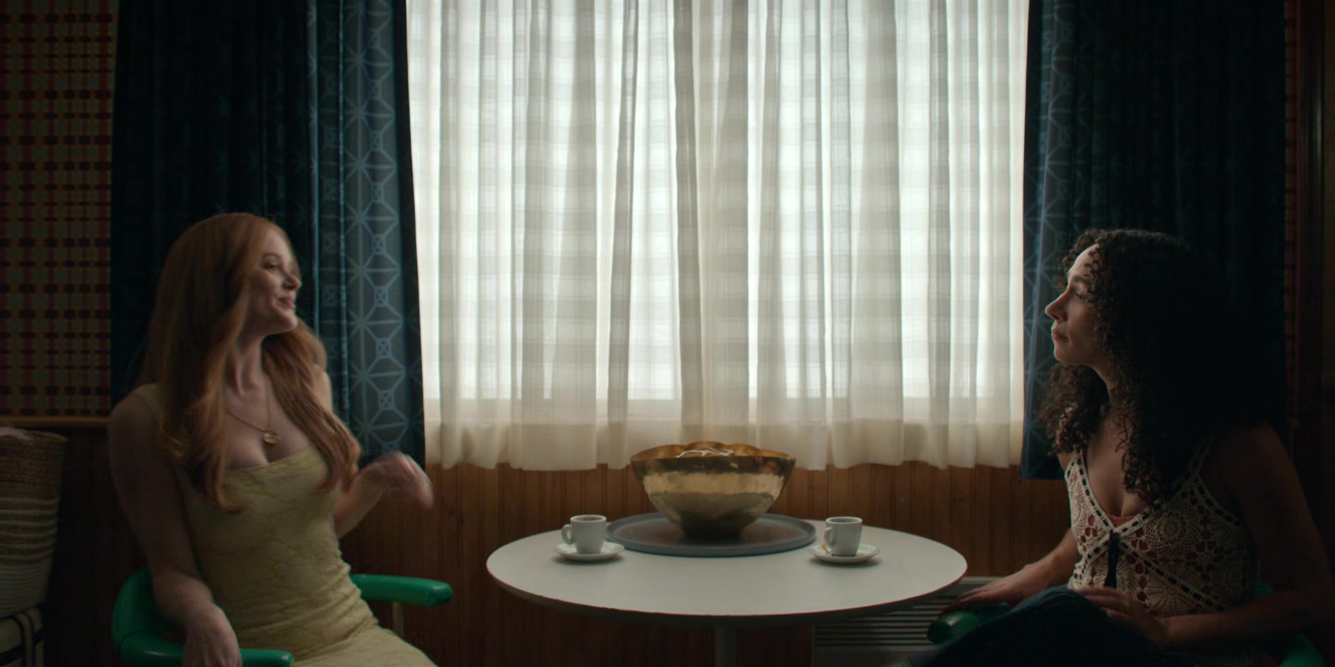 Every_Year_After_S01E07_The_Boathouse_1080p_001593.jpg