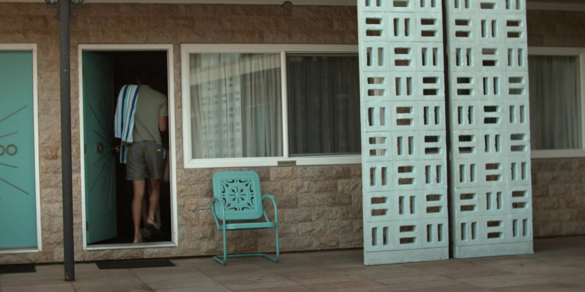 Every_Year_After_S01E07_The_Boathouse_1080p_004321.jpg