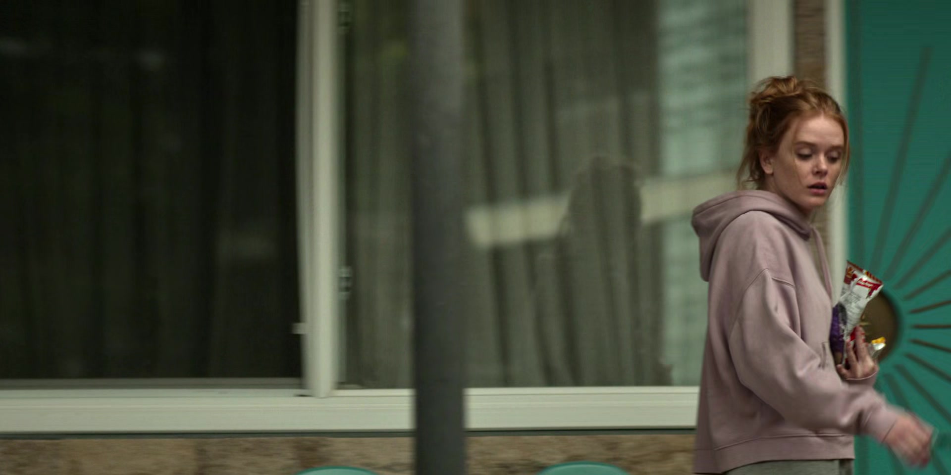 Every_Year_After_S01E08_Goodbye_1080p_000405.jpg