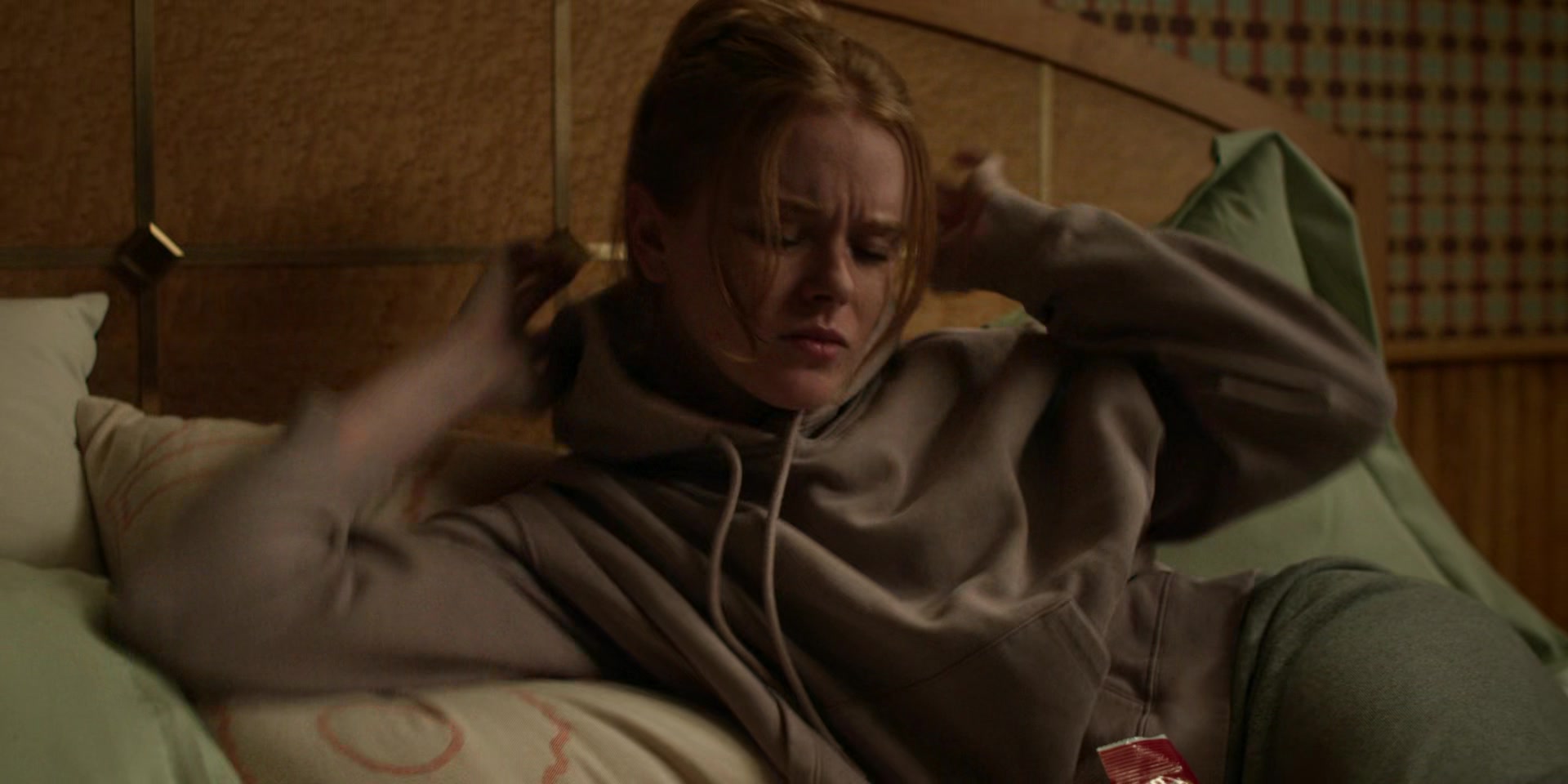 Every_Year_After_S01E08_Goodbye_1080p_000516.jpg