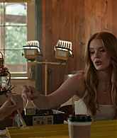 Every_Year_After_S01E08_Goodbye_1080p_004908.jpg