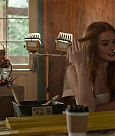 Every_Year_After_S01E08_Goodbye_1080p_005028.jpg