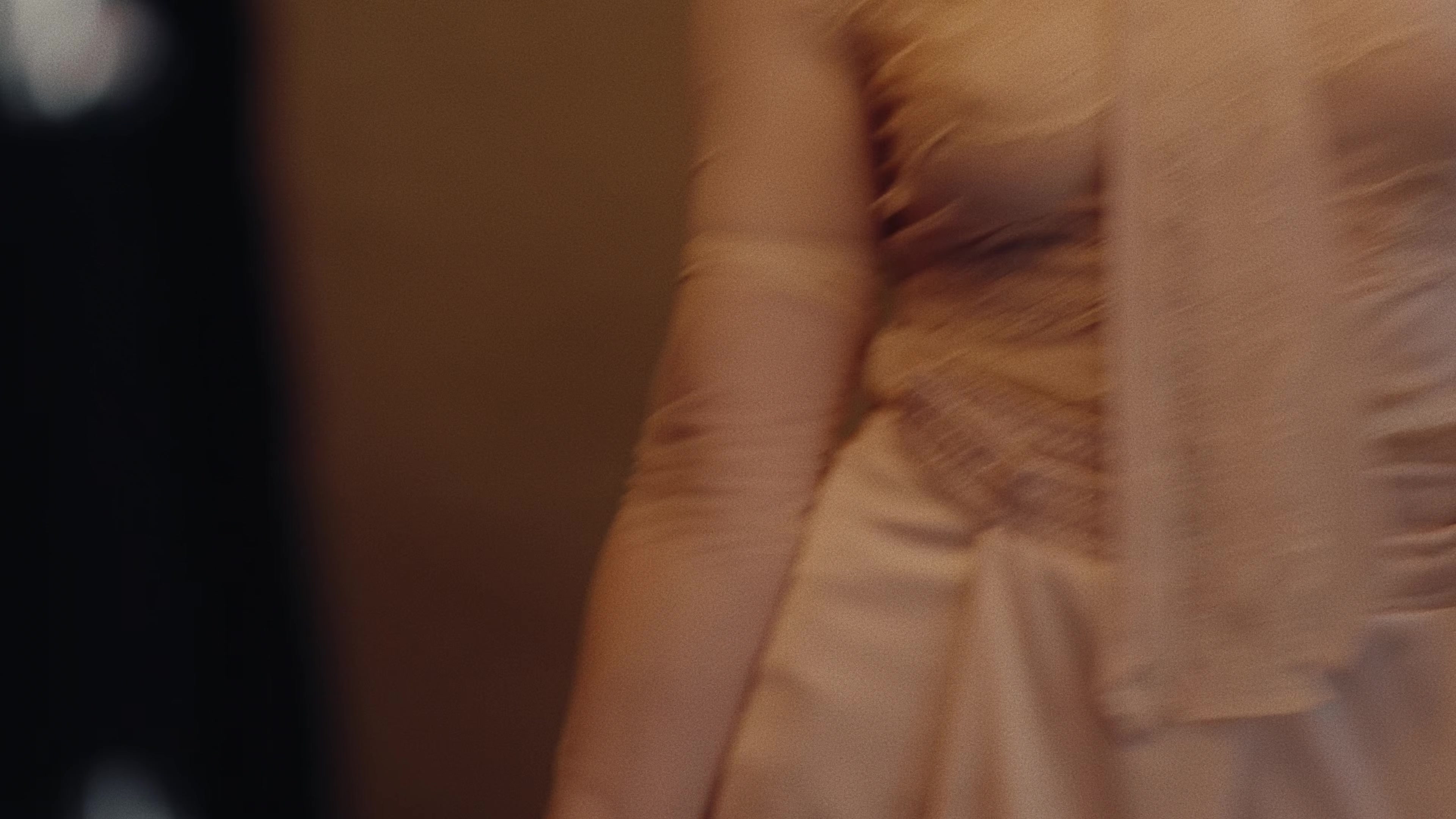abigailcowennetowork_xmagglobal_bts_shoot_000020.jpg