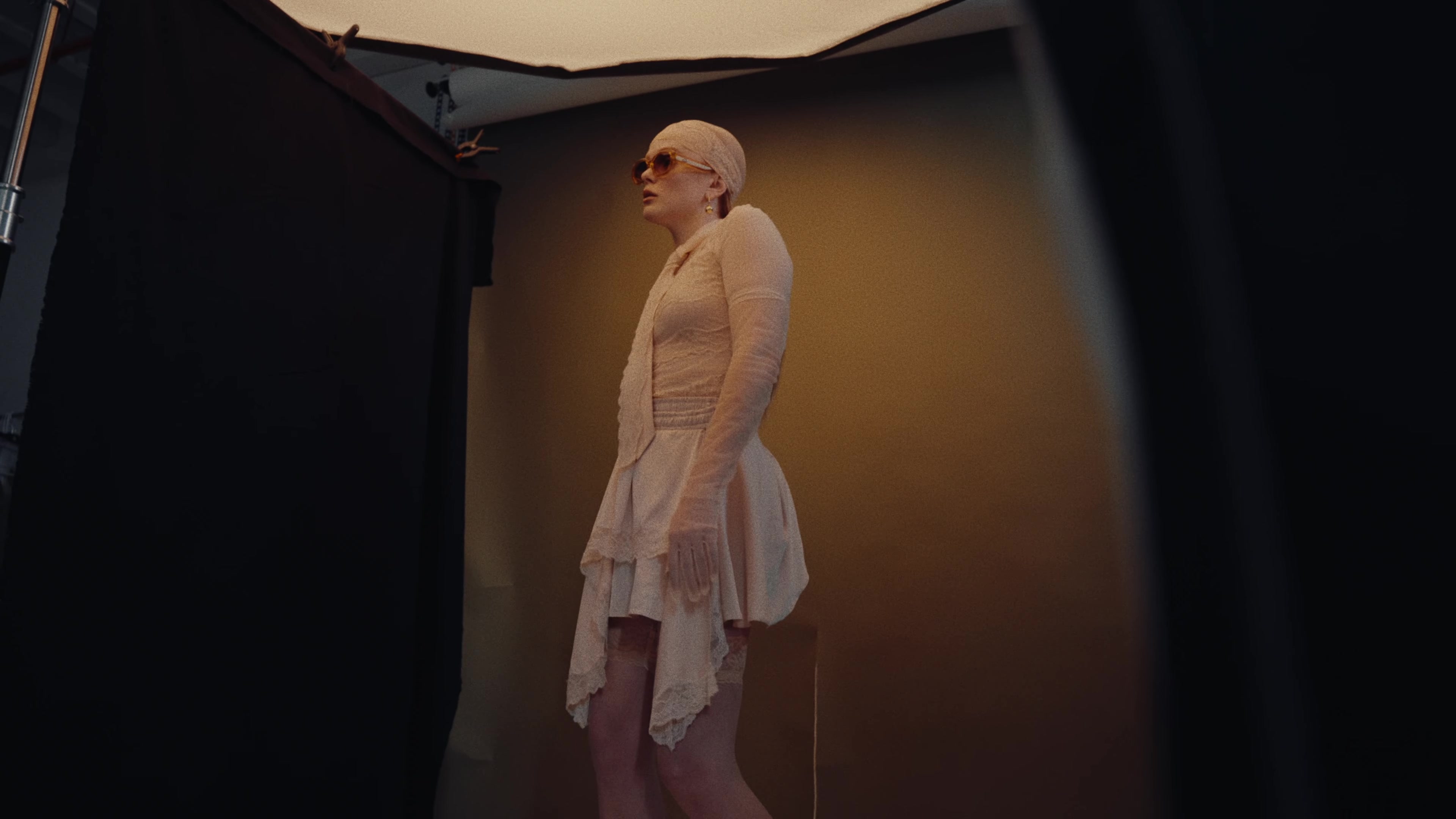 abigailcowennetowork_xmagglobal_bts_shoot_000023.jpg