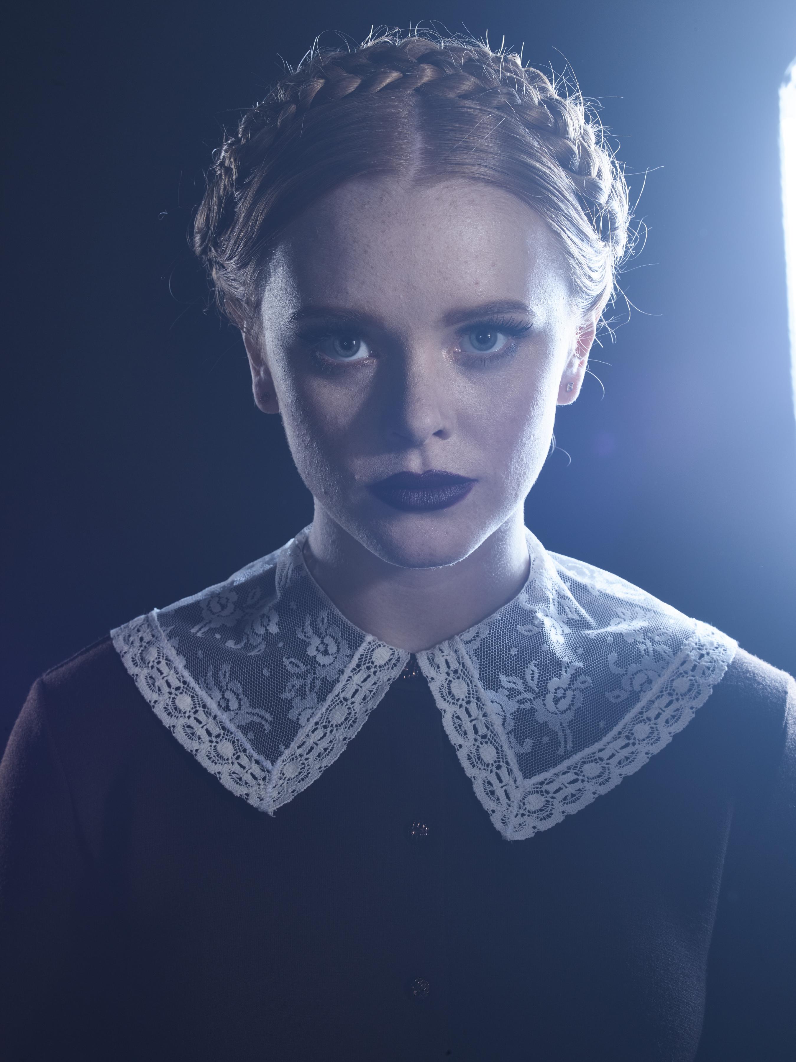 CAOS_S1_Promoshoot_Set002_28129.jpg