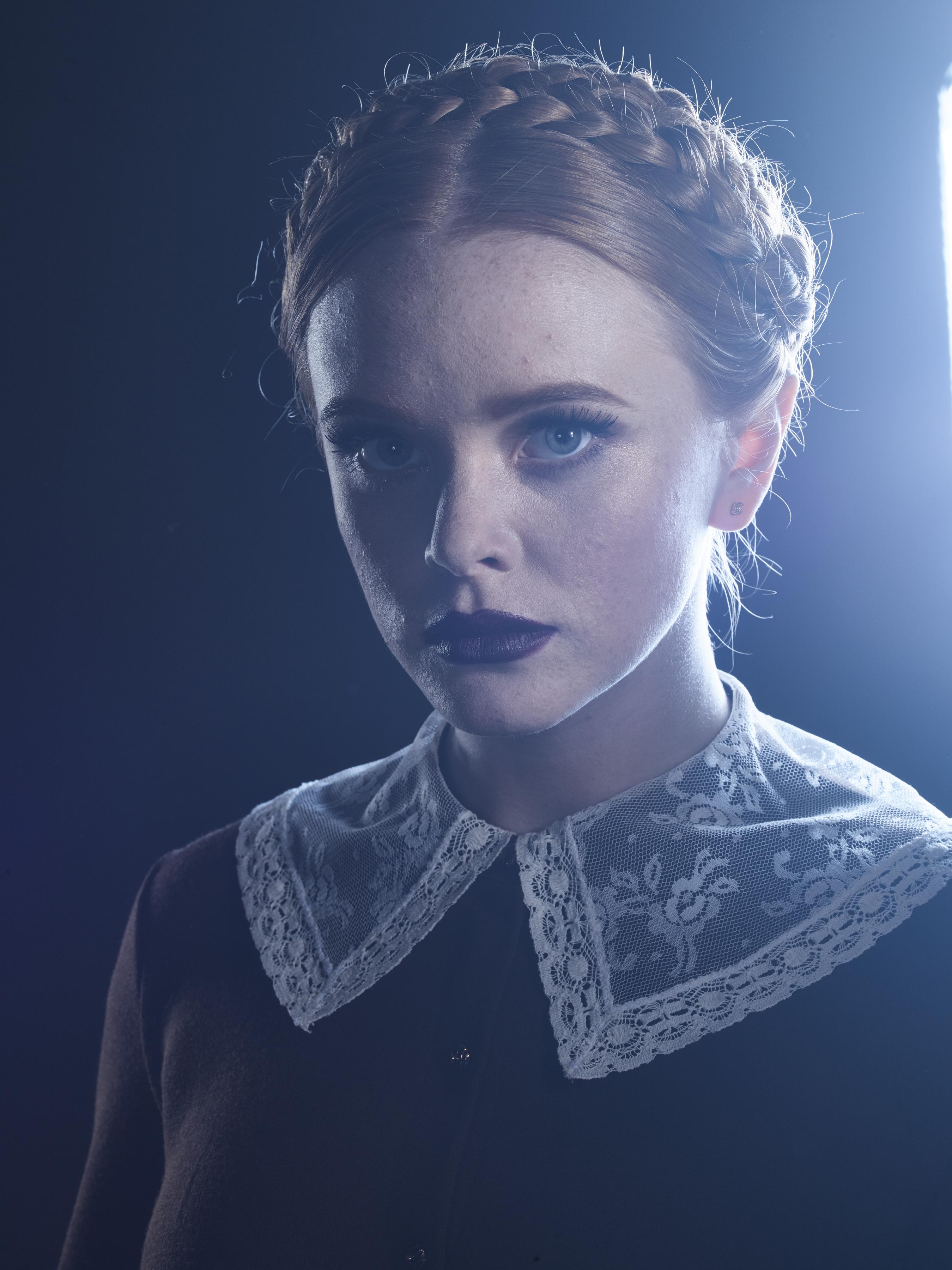 CAOS_S1_Promoshoot_Set_ACN_281529.jpg