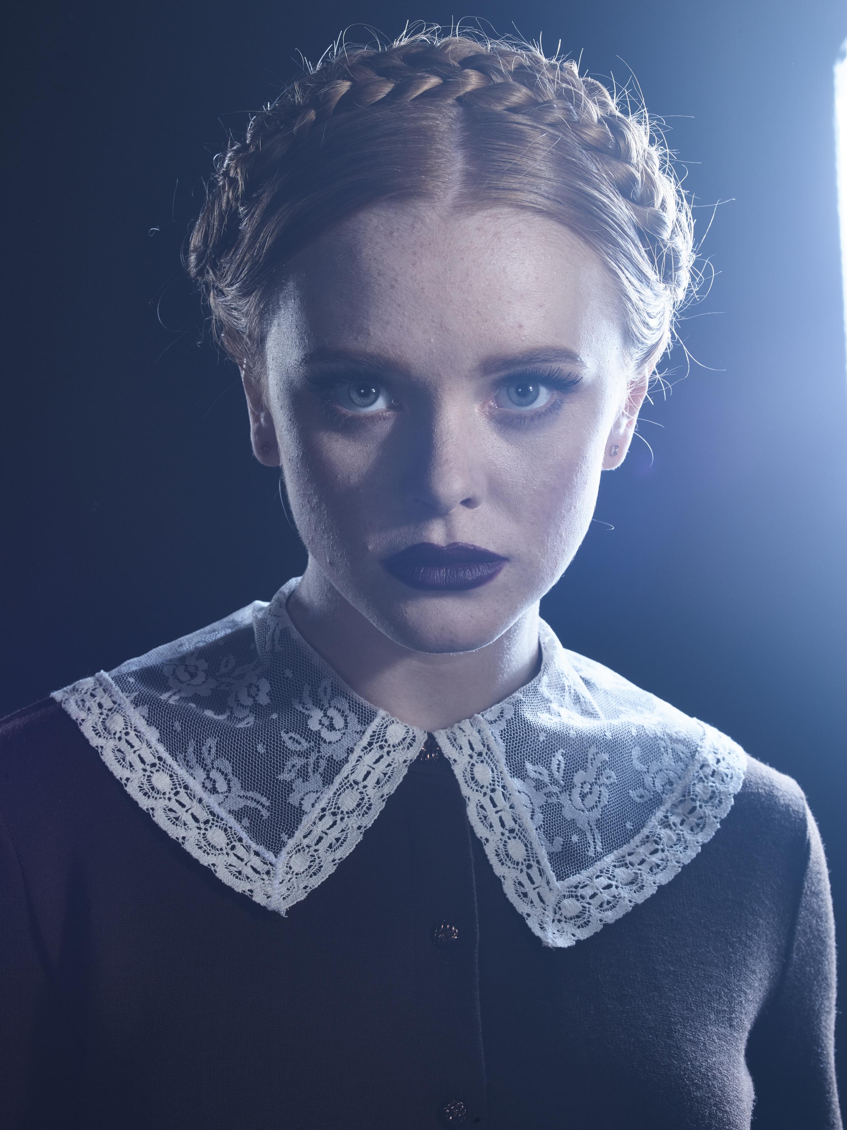 CAOS_S1_Promoshoot_Set_ACN_281629.jpg