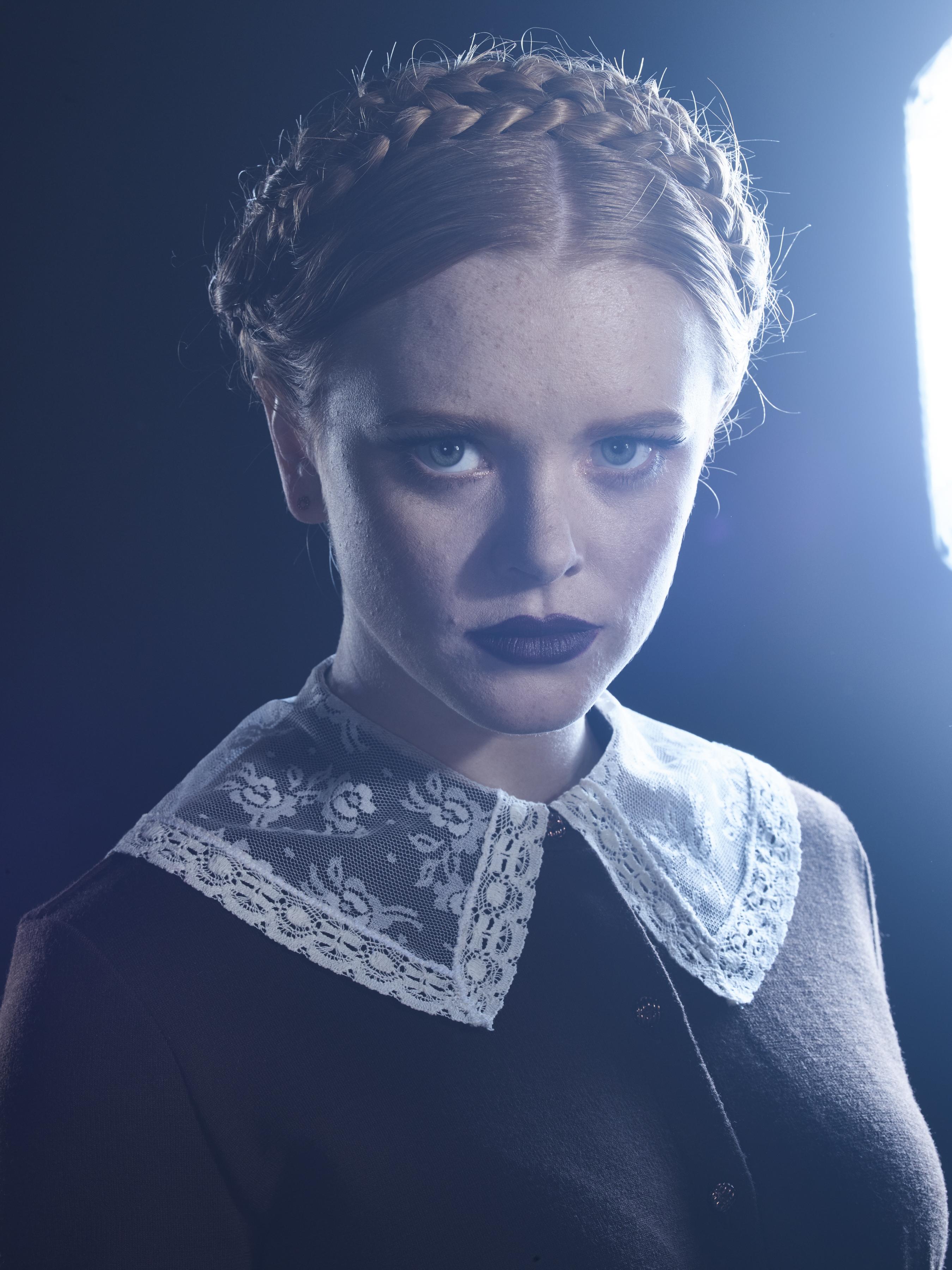 CAOS_S1_Promoshoot_Set_ACN_282829.jpg