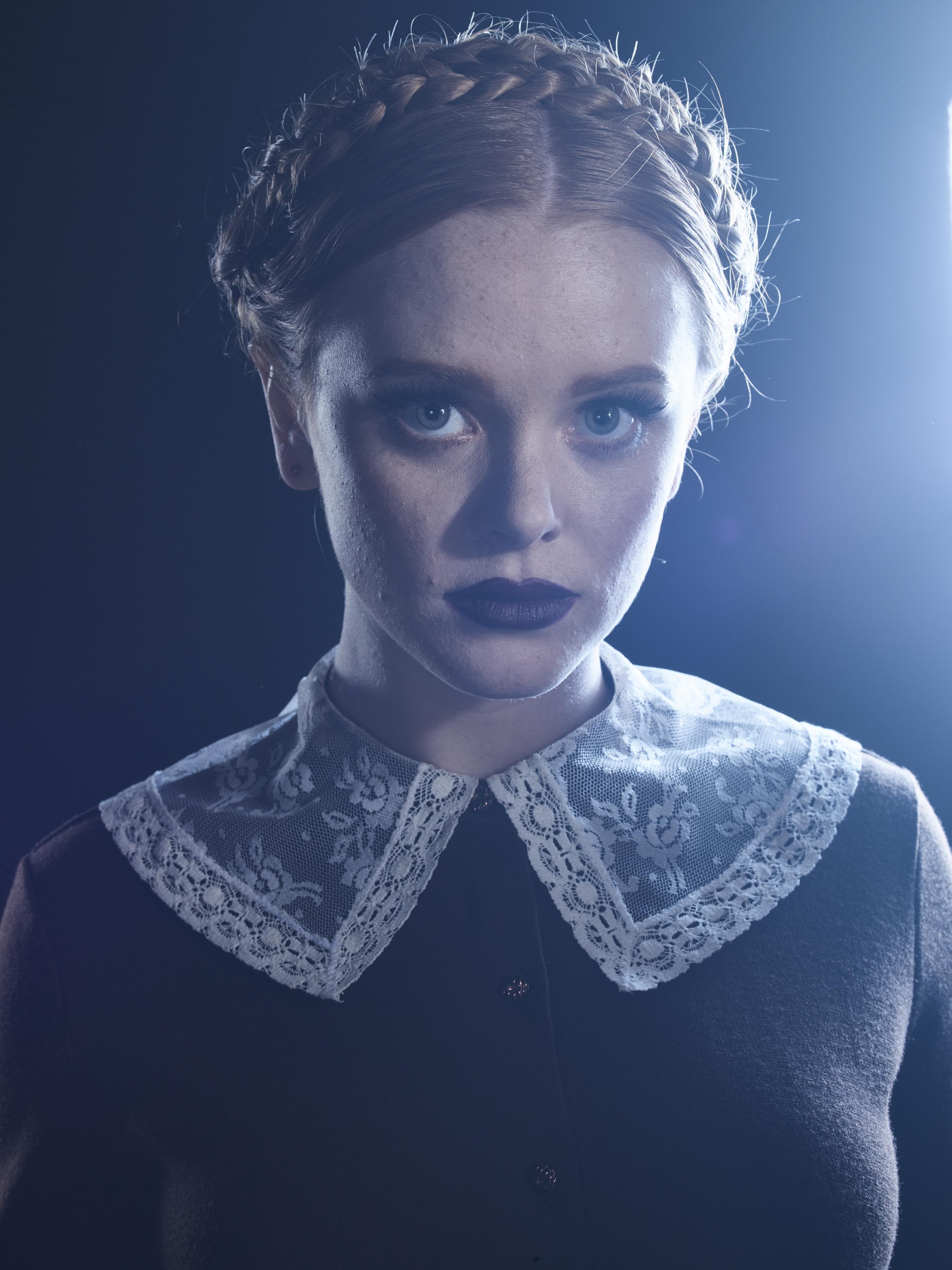 CAOS_S1_Promoshoot_Set_ACN_282929.jpg