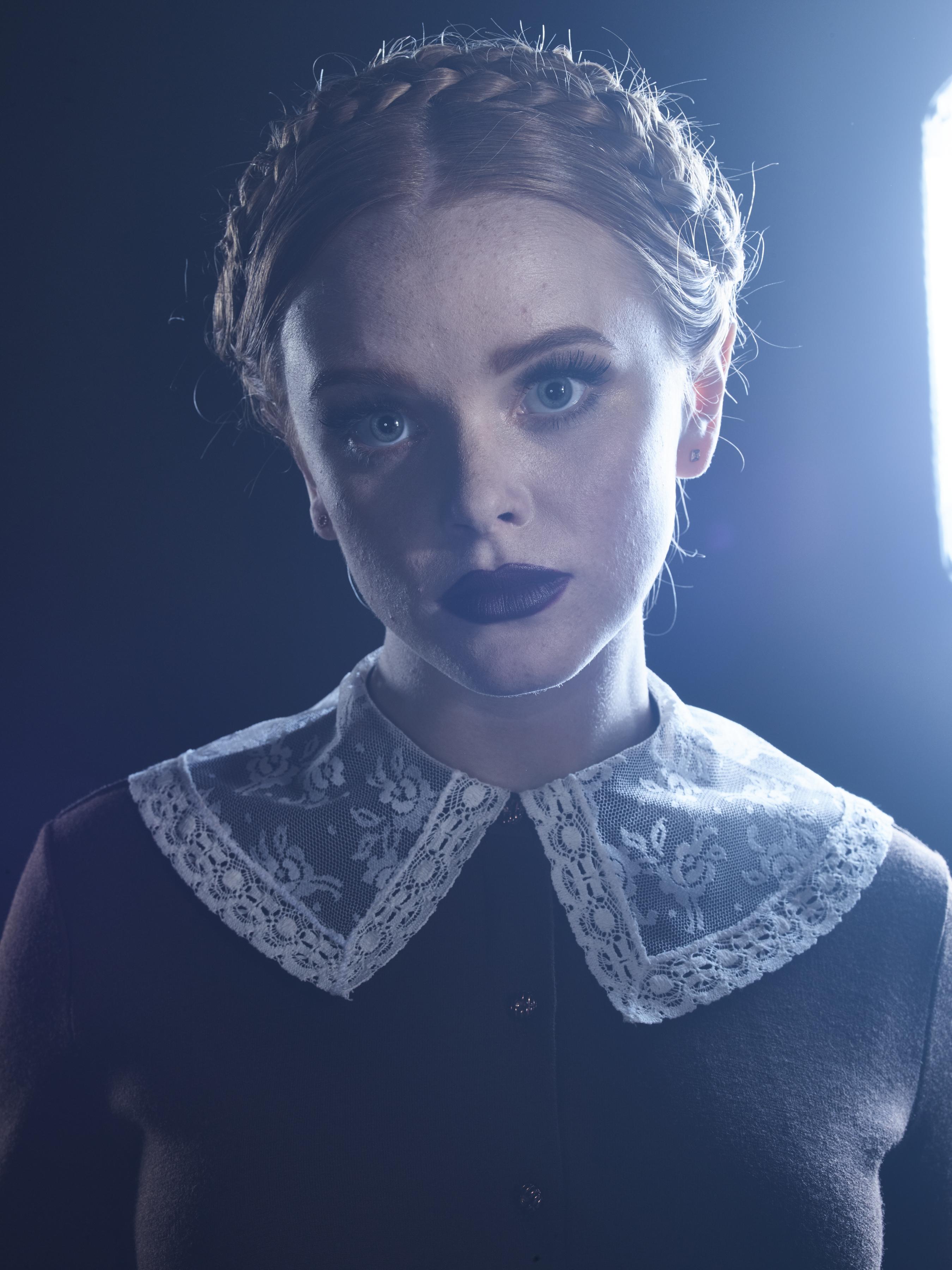 CAOS_S1_Promoshoot_Set_ACN_283029.jpg