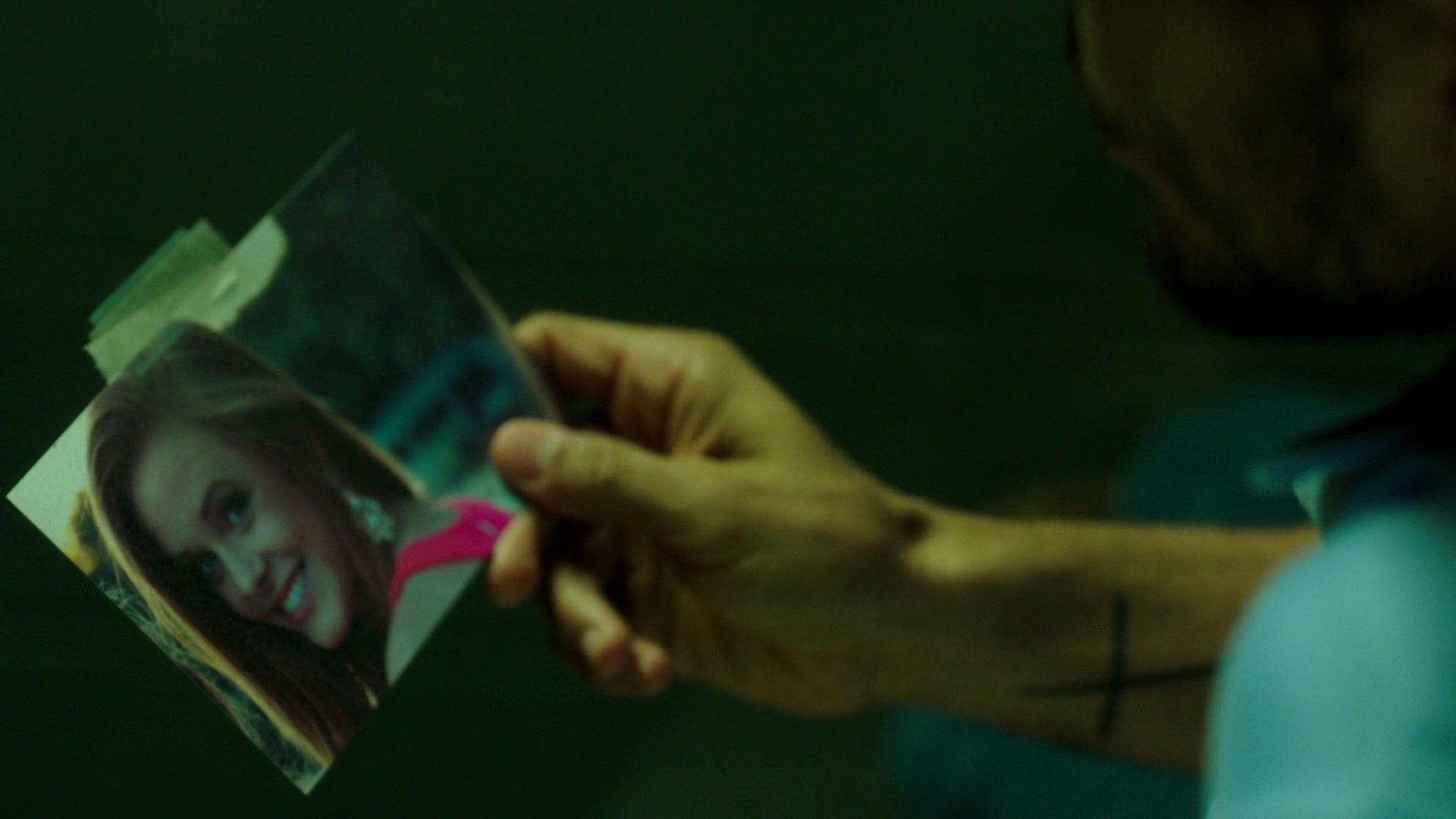 Wisdom_of_the_Crowd_S01E02_In_the_Wild_1080p__5864.jpg